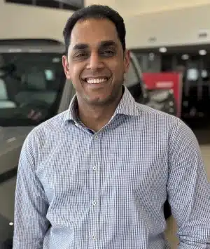 Umar Sarfraz Internet Specialist
